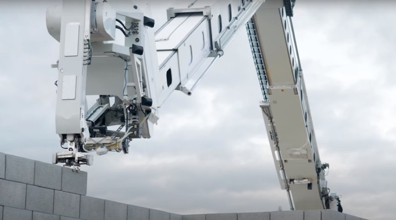 Laser Tracker Optimizes Construction Robot Performance