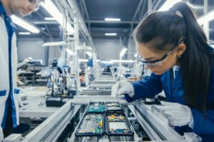 Những thách thức mà các nhà sản xuất phải đối mặt với việc kiểm tra PCB